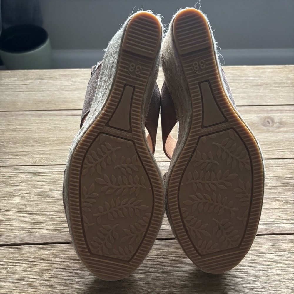 NWOT Women’s Paseart Espadrille Suede Beige Wedge Sandals Size 38 US 7.5 - Picture 8 of 9